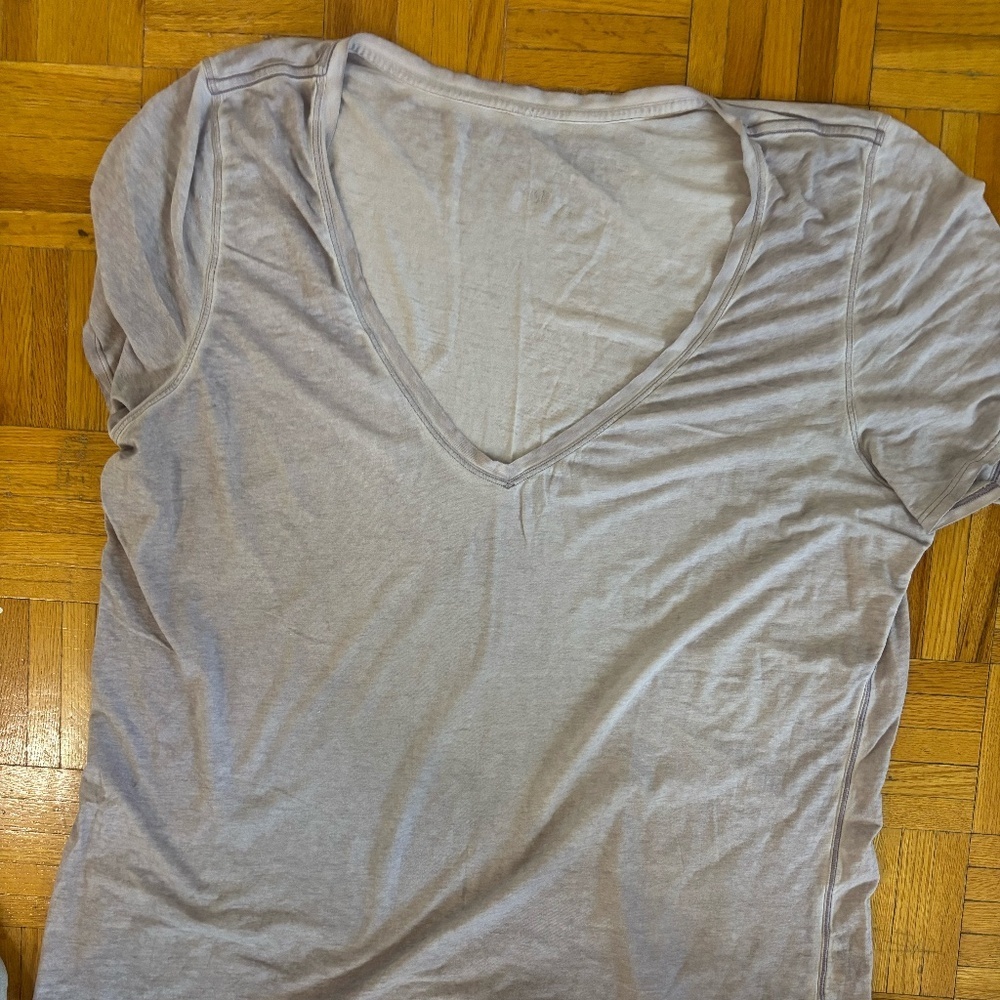 Lululemon tshirt super soft +accepting offers